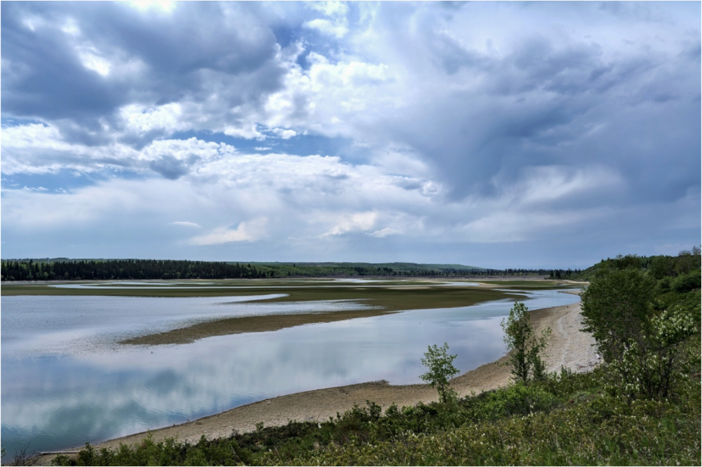 Main image Glancing at the reservoir